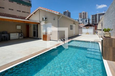 Casa para alugar com 80m², 3 quartos e 6 vagasPiscina