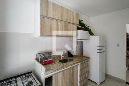 Casa para alugar com 80m², 3 quartos e 6 vagasCozinha