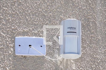 Casa para alugar com 80m², 3 quartos e 6 vagasAlarme