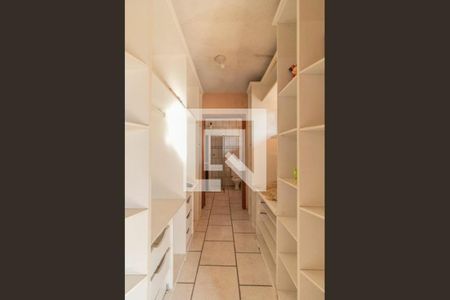 Casa à venda com 3 quartos, 420m² em Partenon, Porto Alegre