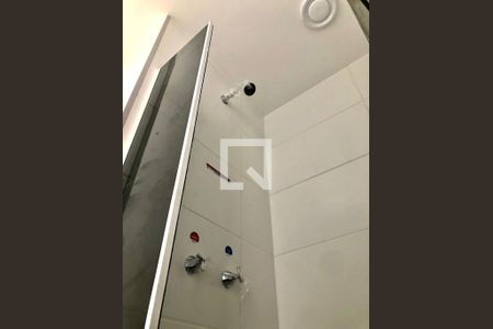 Apartamento à venda com 45m², 2 quartos e sem vaga Apartamento à venda com 45m², 2 quartos e sem vagaBanheiro