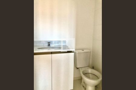 Apartamento à venda com 45m², 2 quartos e sem vaga Apartamento à venda com 45m², 2 quartos e sem vagaBanheiro