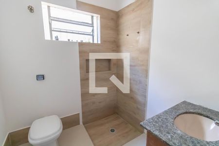Casa à venda com 160m², 4 quartos e 2 vagasBanheiro