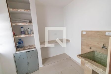 Casa à venda com 160m², 4 quartos e 2 vagasLavanderia