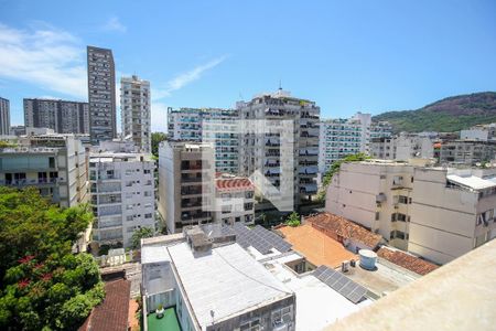 Apartamento para alugar com 72m², 2 quartos e 1 vagaVista do Banheiro Social