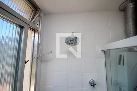 Apartamento para alugar com 72m², 2 quartos e 1 vagaChuveiro