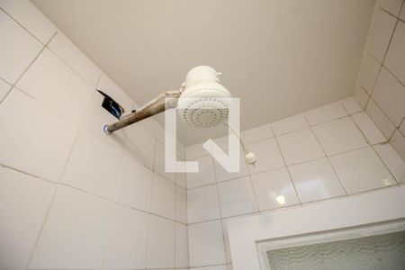 Apartamento para alugar com 72m², 2 quartos e 1 vagaChuveiro