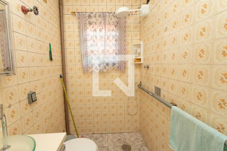 Casa à venda com 248m², 5 quartos e 3 vagas Casa à venda com 248m², 5 quartos e 3 vagasCasa 1 - banheiro