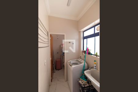 Apartamento à venda com 76m², 2 quartos e 1 vagaÁrea de Serviço