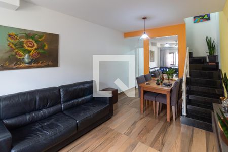 Sala  de casa de condomínio à venda com 2 quartos, 75m² em Vila Arriete, São Paulo