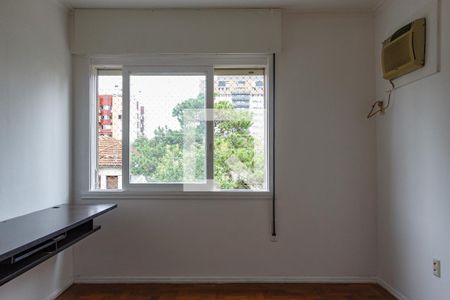 Quarto 1 de apartamento para alugar com 2 quartos, 65m² em Menino Deus, Porto Alegre