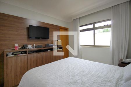 Suite de apartamento à venda com 4 quartos, 112m² em Funcionários, Belo Horizonte