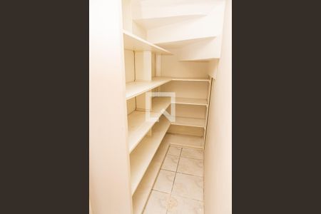 Despensa de casa para alugar com 2 quartos, 103m² em Jardim Matarazzo, São Paulo
