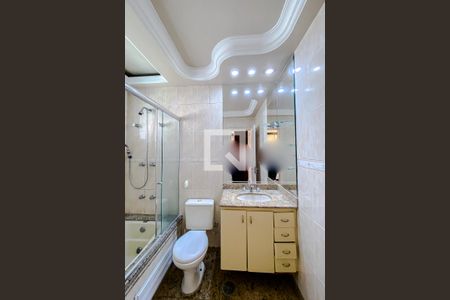 Casa à venda com 294m², 3 quartos e 4 vagasBanheiro da Suíte 3