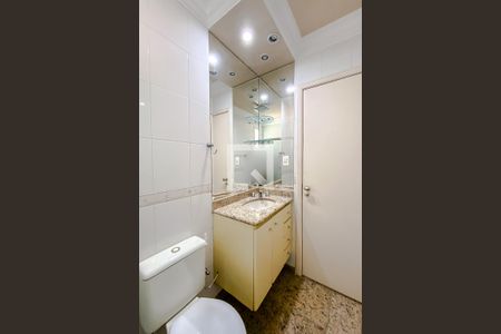 Casa à venda com 294m², 3 quartos e 4 vagasBanheiro da Suíte 1