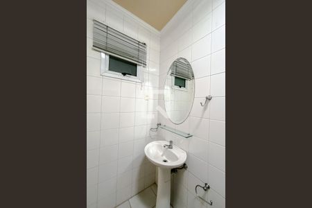 Casa à venda com 294m², 3 quartos e 4 vagasBanheiro 2