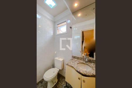 Casa à venda com 294m², 3 quartos e 4 vagasBanheiro