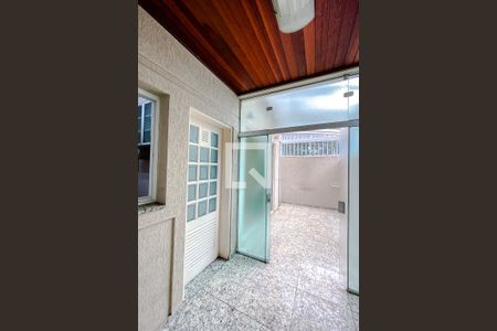 Casa à venda com 294m², 3 quartos e 4 vagasÁrea de Serviço