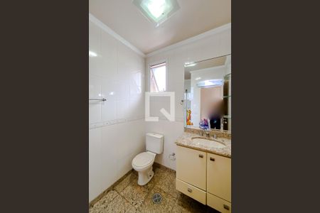 Casa à venda com 294m², 3 quartos e 4 vagasBanheiro da Suíte 2