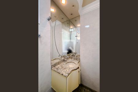 Casa à venda com 294m², 3 quartos e 4 vagasBanheiro