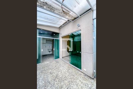 Casa à venda com 294m², 3 quartos e 4 vagasQuintal