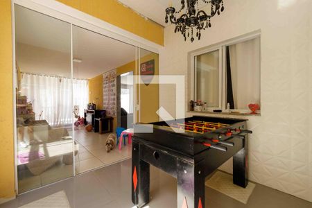 Casa de condomínio à venda com 210m², 4 quartos e 2 vagasSala 2