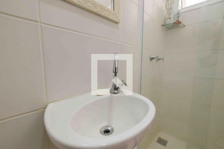 Casa de condomínio à venda com 210m², 4 quartos e 2 vagasBanheiro Social