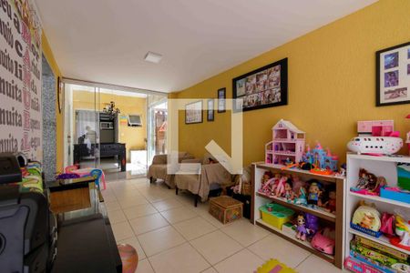 Casa de condomínio à venda com 210m², 4 quartos e 2 vagasSala 2