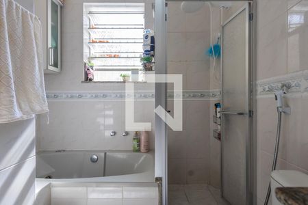 Casa de condomínio à venda com 200m², 4 quartos e sem vaga Casa de condomínio à venda com 200m², 4 quartos e sem vagaBanheiro 2 2° Andar