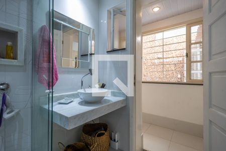 Casa de condomínio à venda com 200m², 4 quartos e sem vaga Casa de condomínio à venda com 200m², 4 quartos e sem vagaBanheiro