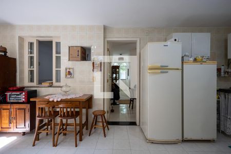 Casa de condomínio à venda com 200m², 4 quartos e sem vaga Casa de condomínio à venda com 200m², 4 quartos e sem vagaCozinha