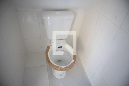 Banheiro de kitnet/studio para alugar com 0 quarto, 60m² em Jardim Andaraí, São Paulo