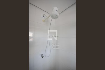 Chuveiro do Banheiro da Suíte  de apartamento para alugar com 1 quarto, 45m² em Vila Nova das Belezas, São Paulo