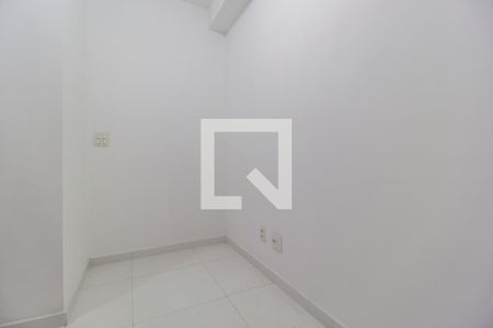 Sala de TV de apartamento para alugar com 1 quarto, 50m² em Empresarial 18 do Forte, Barueri