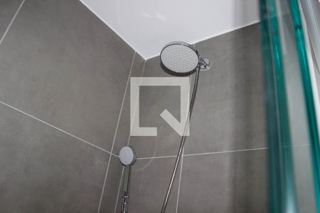 Apartamento à venda com 55m², 2 quartos e 2 vagas Apartamento à venda com 55m², 2 quartos e 2 vagasBanheiro da Suite