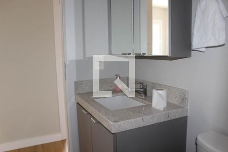 Apartamento à venda com 55m², 2 quartos e 2 vagas Apartamento à venda com 55m², 2 quartos e 2 vagasBanheiro Social