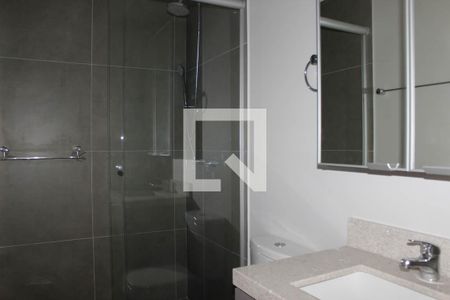 Apartamento à venda com 55m², 2 quartos e 2 vagas Apartamento à venda com 55m², 2 quartos e 2 vagasBanheiro da Suite