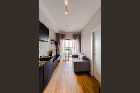 Cozinha de apartamento para alugar com 1 quarto, 29m² em Vila Independência, São Paulo