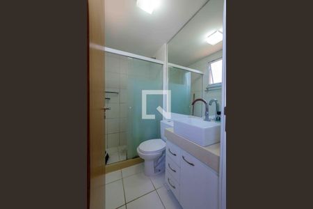 Banheiro Suíte de casa de condomínio para alugar com 3 quartos, 80m² em Vargem Pequena, Rio de Janeiro