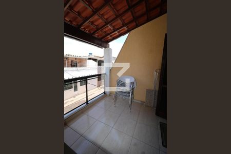 Casa à venda com 280m², 4 quartos e 1 vagaVaranda