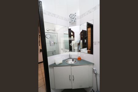 Casa à venda com 280m², 4 quartos e 1 vagaLavabo