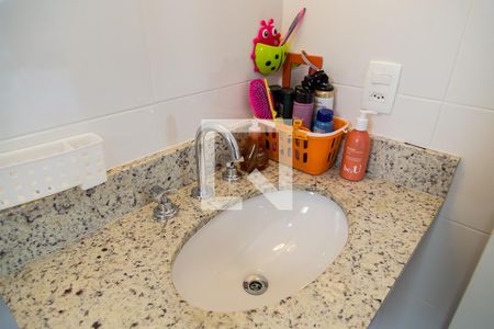 Apartamento à venda com 59m², 2 quartos e 2 vagas Apartamento à venda com 59m², 2 quartos e 2 vagasBanheiro da Suíte - Pia