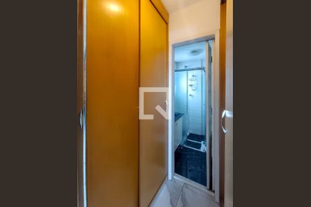 Apartamento à venda com 59m², 2 quartos e 3 vagas Apartamento à venda com 59m², 2 quartos e 3 vagasSuíte - Closet