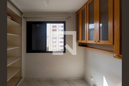Apartamento à venda com 59m², 2 quartos e 3 vagas Apartamento à venda com 59m², 2 quartos e 3 vagasQuarto