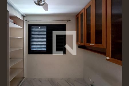 Apartamento à venda com 59m², 2 quartos e 3 vagas Apartamento à venda com 59m², 2 quartos e 3 vagasQuarto