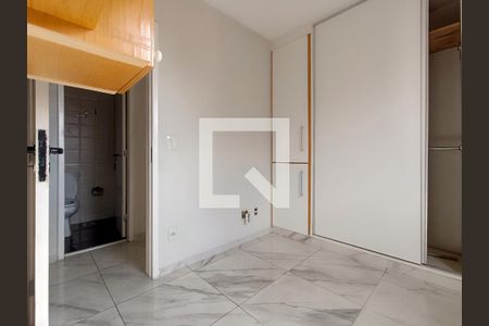 Apartamento à venda com 59m², 2 quartos e 3 vagas Apartamento à venda com 59m², 2 quartos e 3 vagasQuarto
