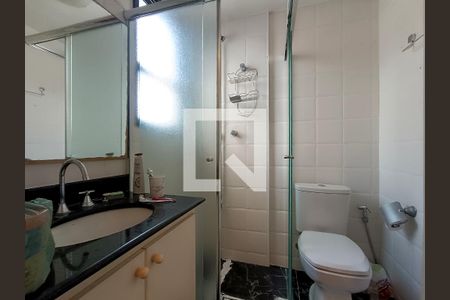 Apartamento à venda com 59m², 2 quartos e 3 vagas Apartamento à venda com 59m², 2 quartos e 3 vagasBanheiro da Suíte