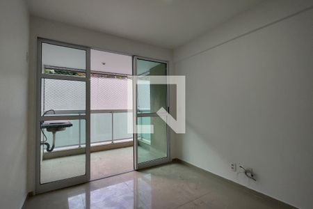 Sala de apartamento para alugar com 2 quartos, 57m² em Freguesia de Jacarepaguá, Rio de Janeiro