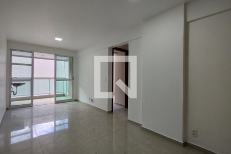 Sala de apartamento para alugar com 2 quartos, 57m² em Freguesia de Jacarepaguá, Rio de Janeiro