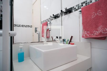 Casa à venda com 71m², 2 quartos e 1 vagaBanheiro